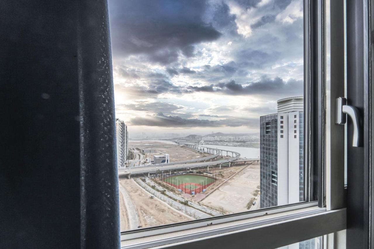 The November Stay In Landmark Incheon Exterior photo