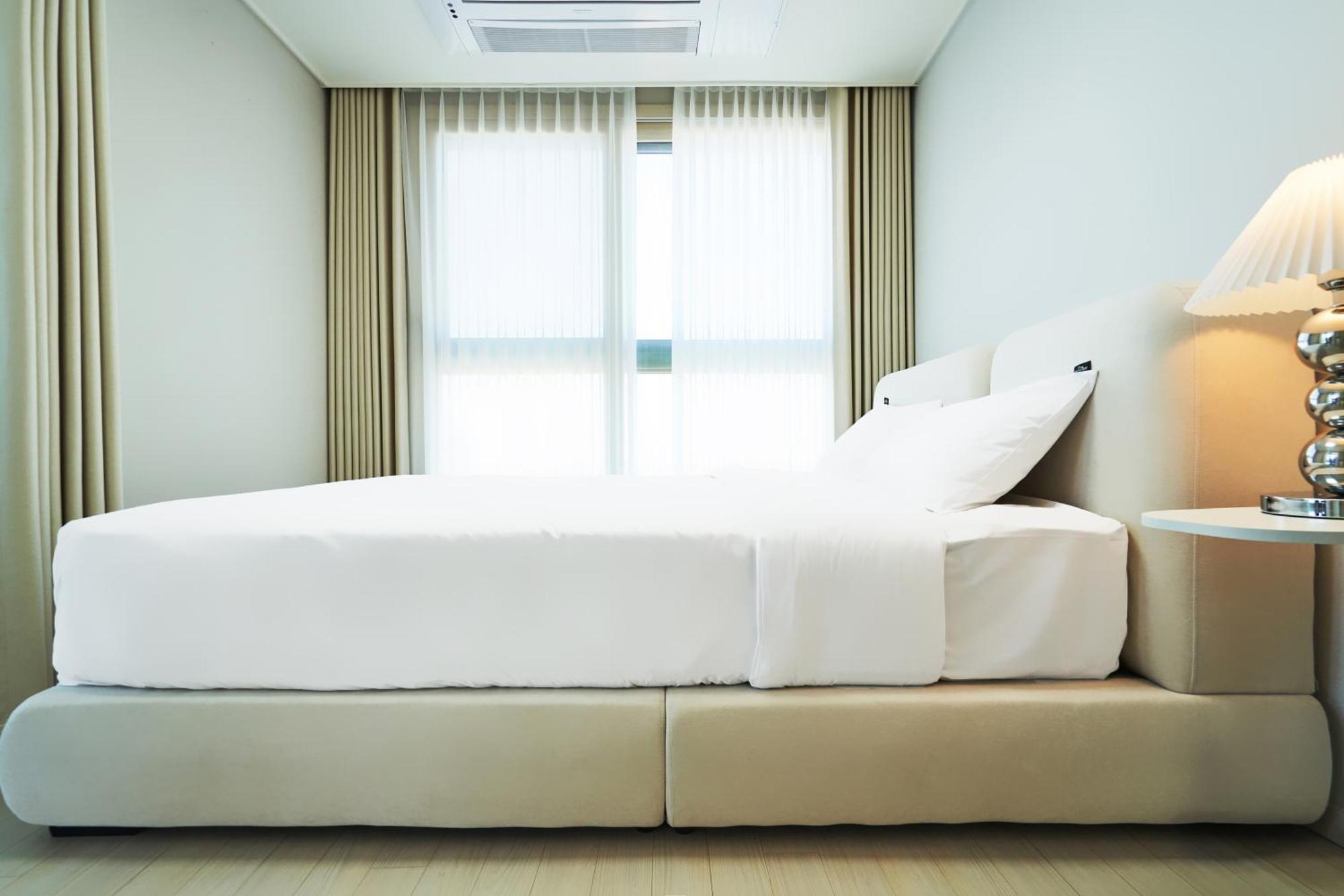 The November Stay In Landmark Incheon Exterior photo