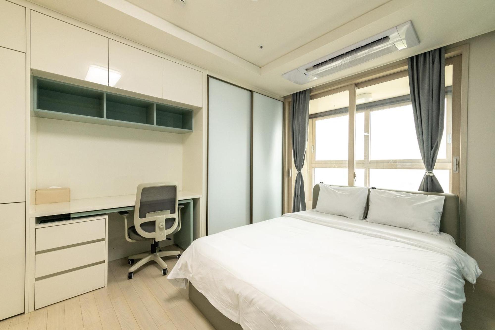 The November Stay In Landmark Incheon Exterior photo